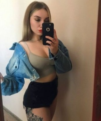 Надюша, 23 года